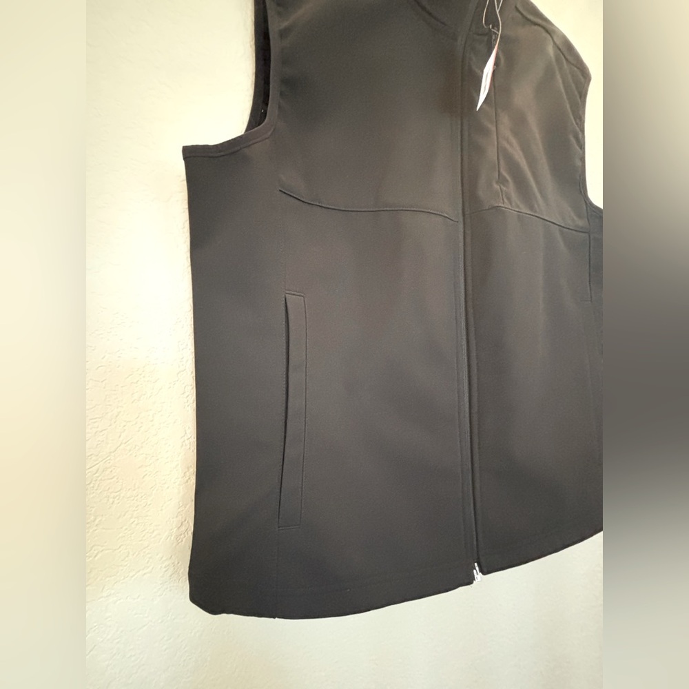 Men’s St John’s Bay vest - Picture 2 of 5
